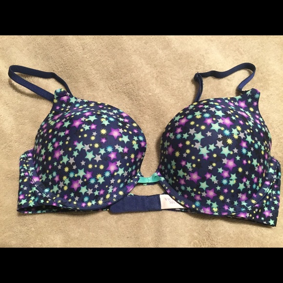 Victoria’s Secret Push Up Bra - Picture 1 of 3